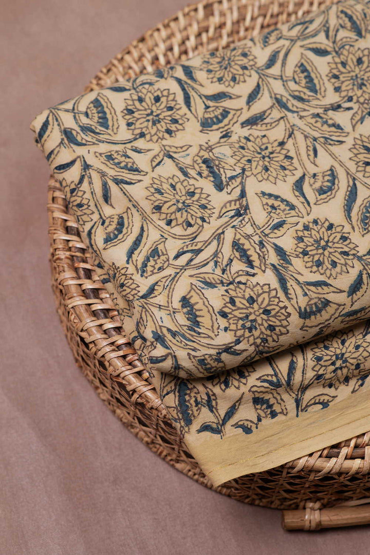 Block Printed Fabric - Matkatus 