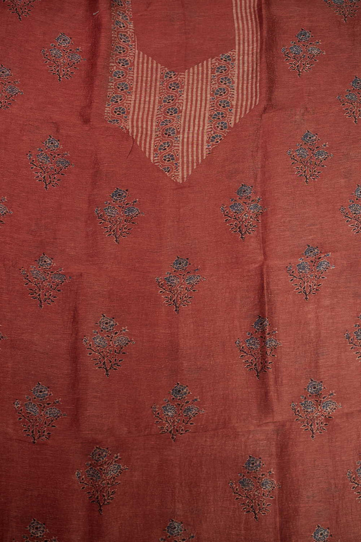 Ajrak Suits - Matkatus 