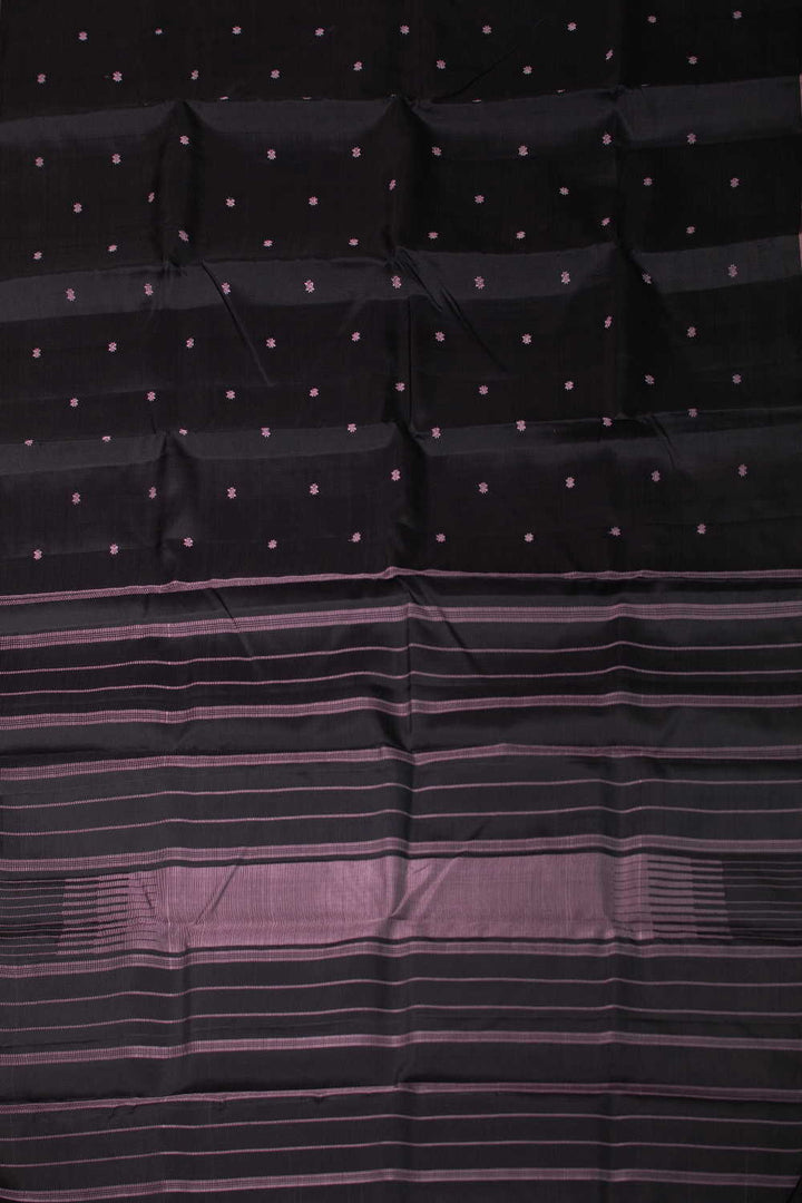 Patt Sarees - Matkatus 