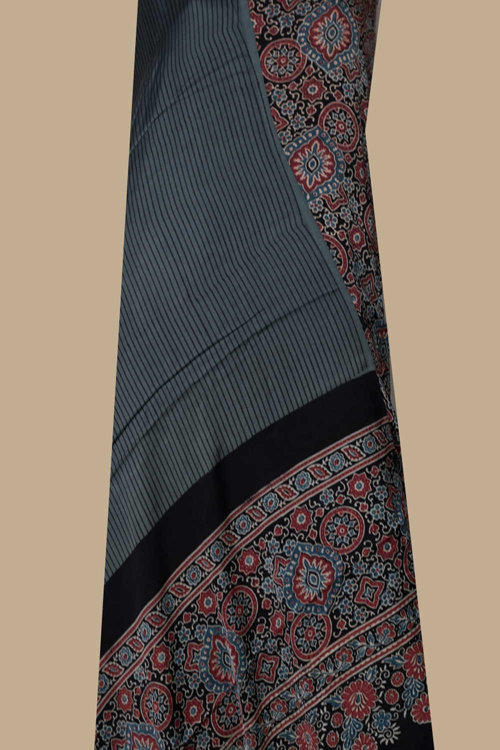 Unstitched Suits-Matkatus 