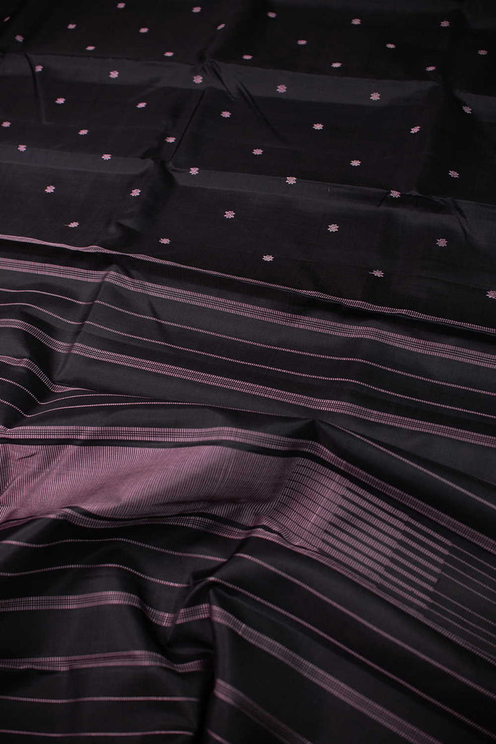 Kanjivaram Silk Saree - Matkatus 