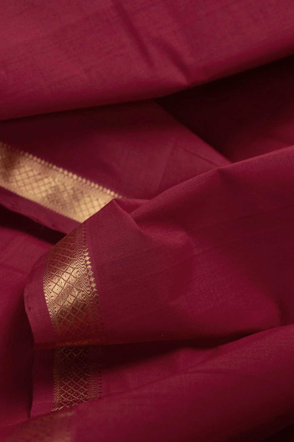 Maroon with Zari Border Mangalagiri Cotton Fabric