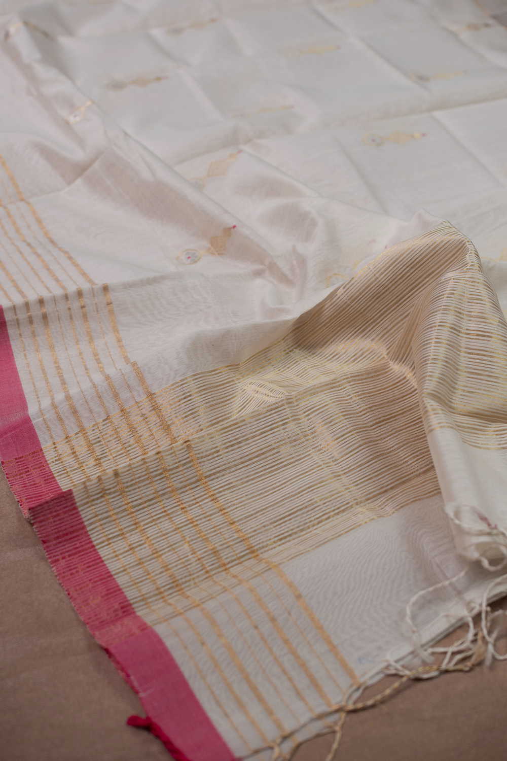 Silk Cotton Dupattas - Matkatus