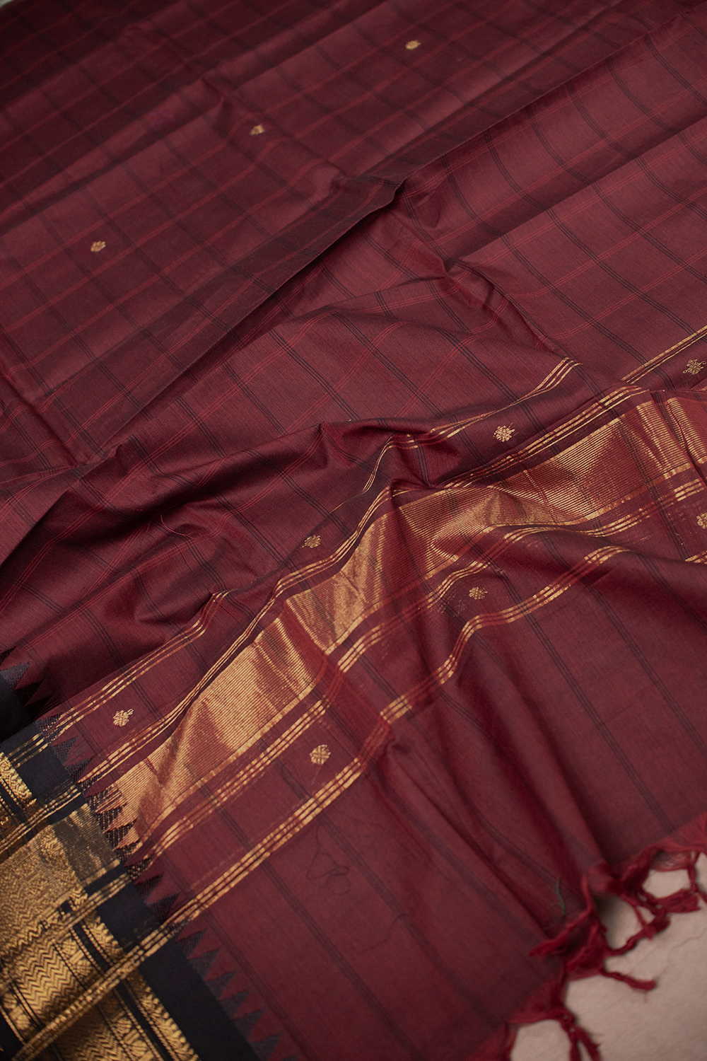 Traditional Dupatta - Matkatus