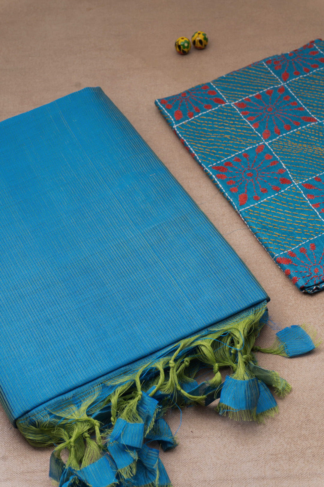 Perfectly Paired Sarees - Matkatus 