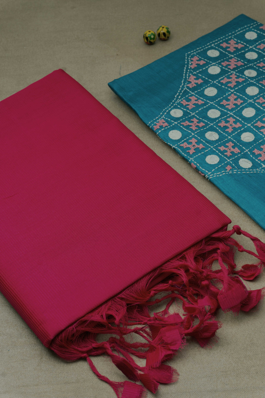 Perfectly Paired Sarees - Matkatus 