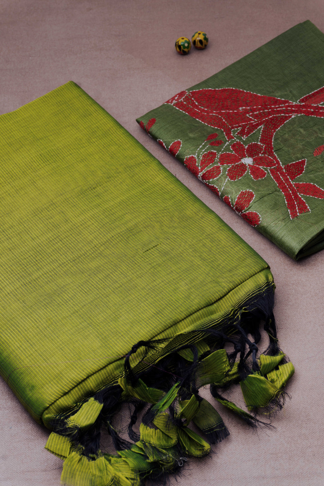 Perfectly Paired Sarees - Matkatus 