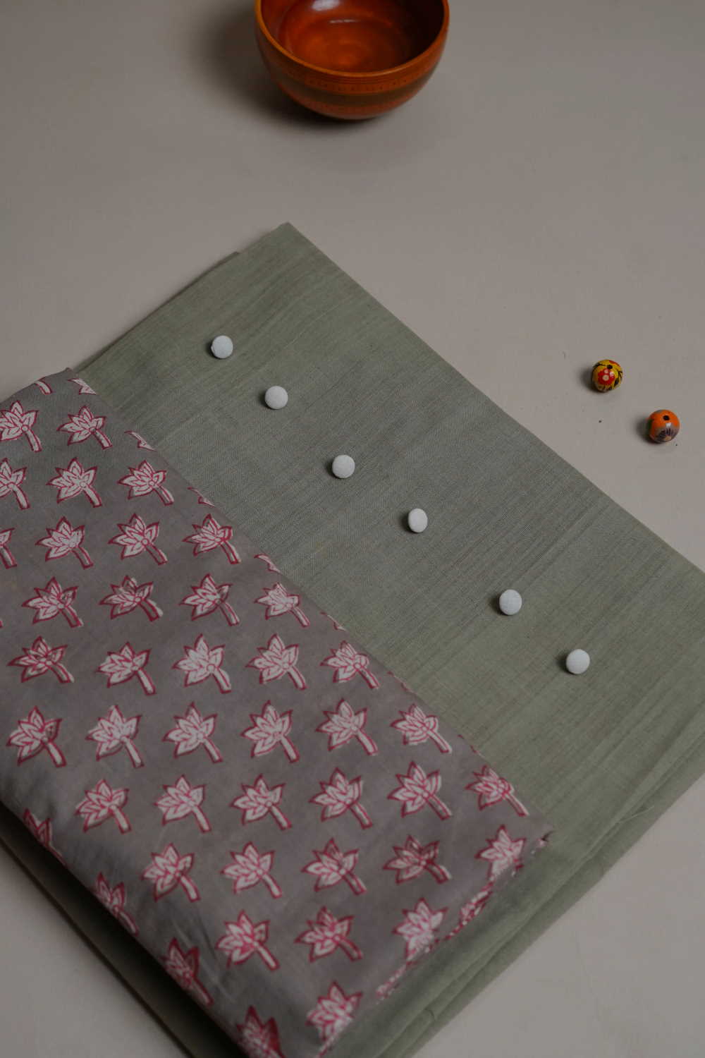 Unstitched Suits - Matkatus 