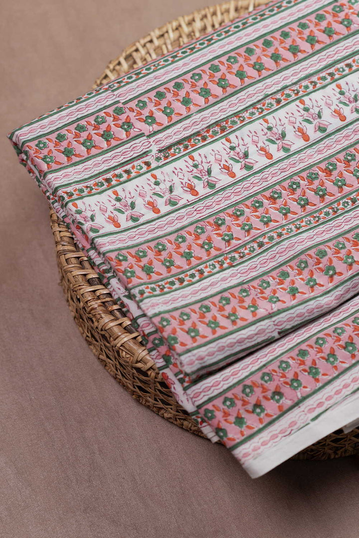 Floral Sanganeri cotton fabric - Matkatus 
