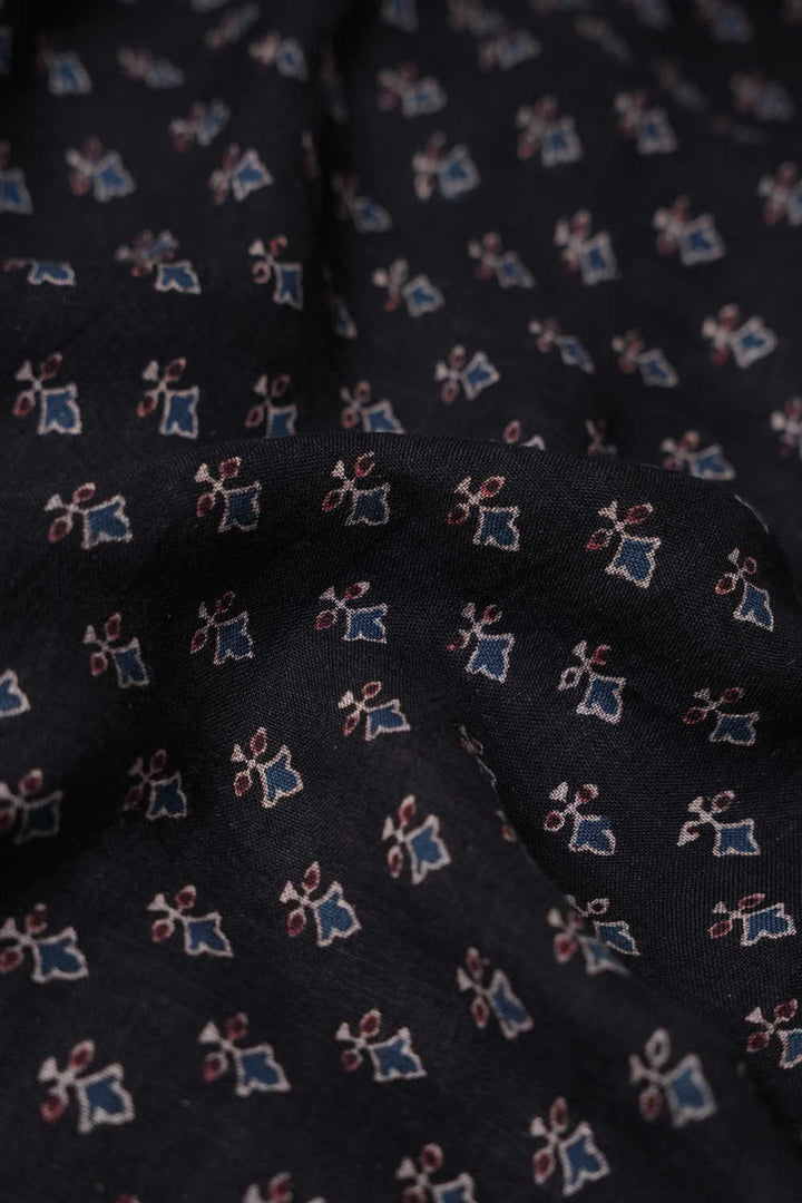 Ajrak Fabrics - Matkatus 