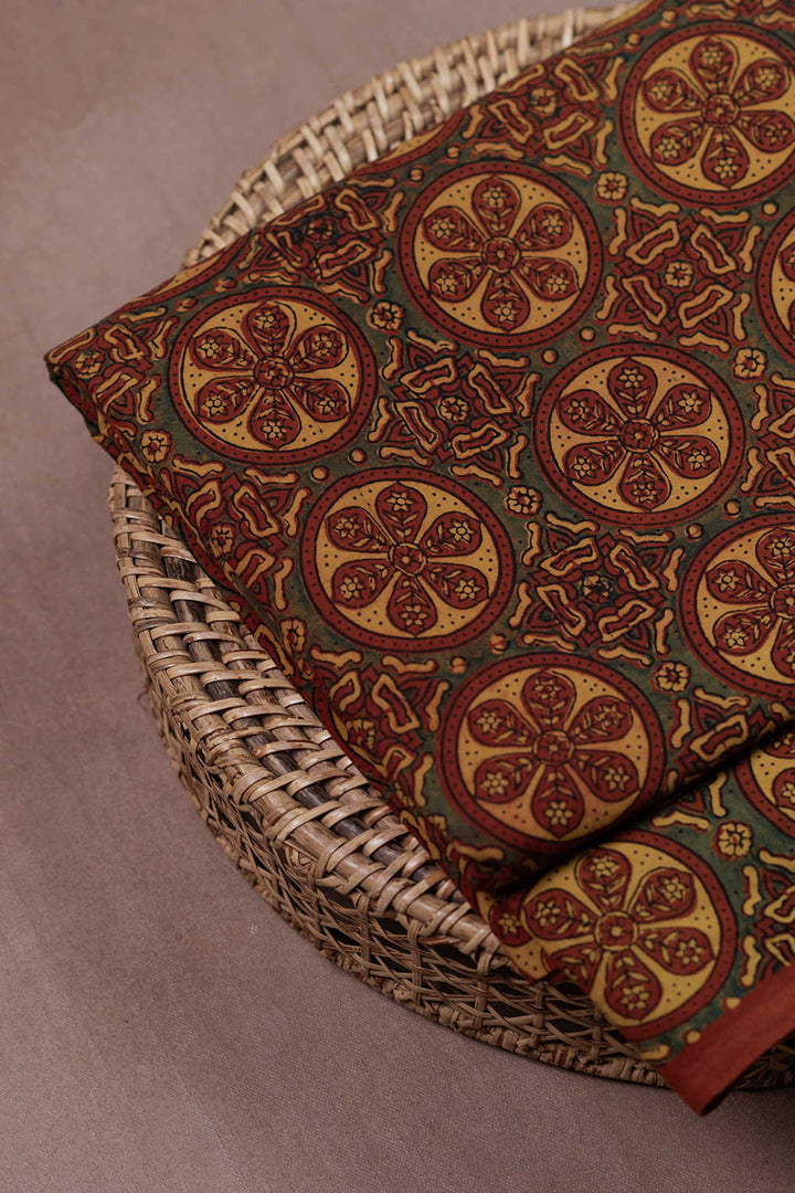 Block Printed Fabric - Matkatus 