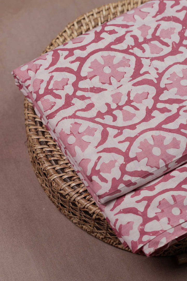 Batik Fabric - Matkatus 