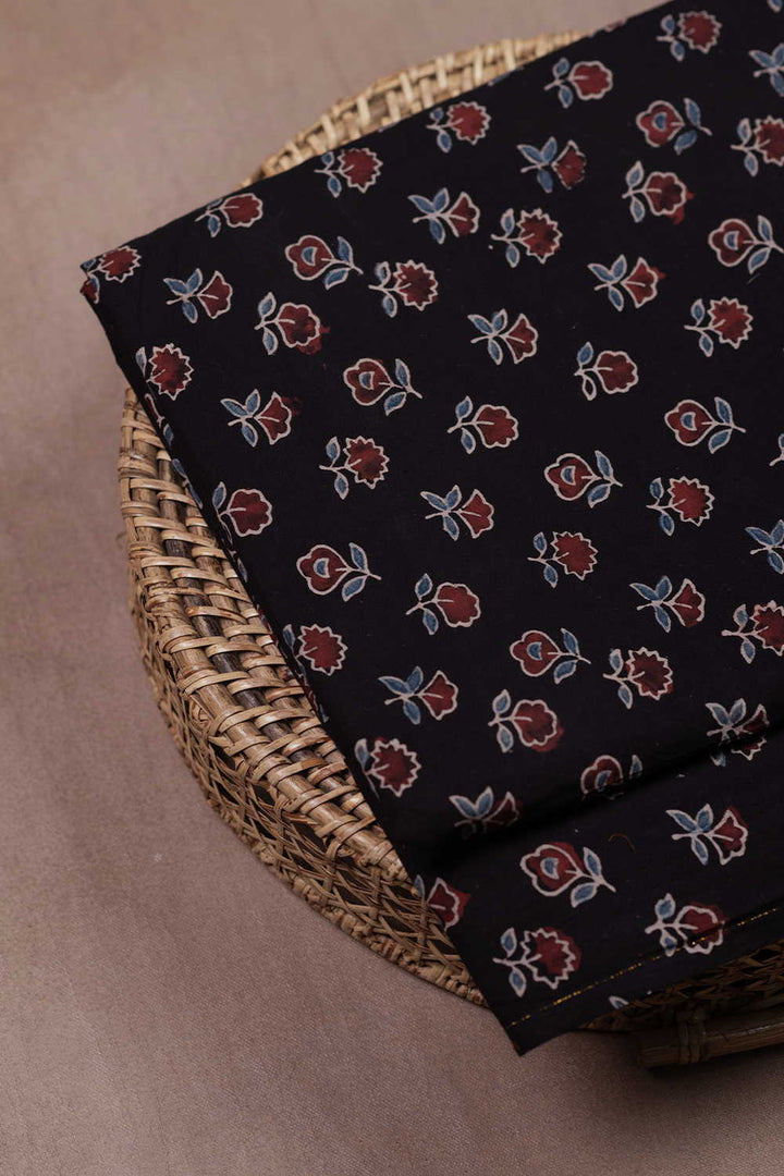 Block Printed Fabric - Matkatus 