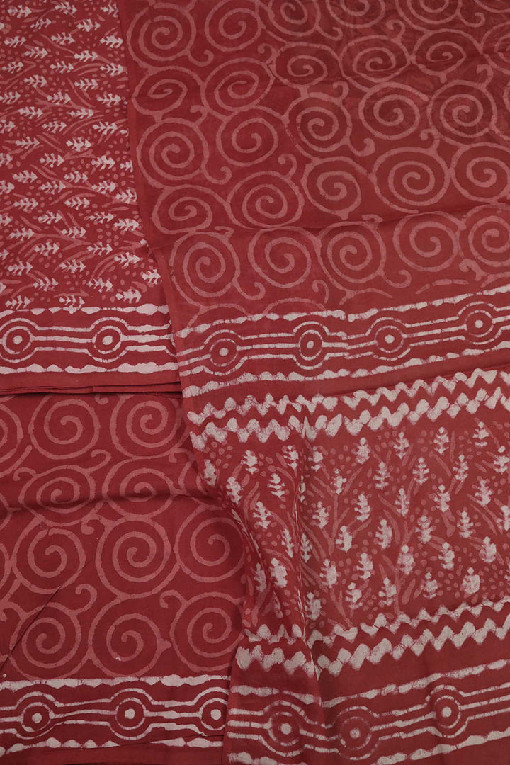 Unstitched Suits - Matkatus