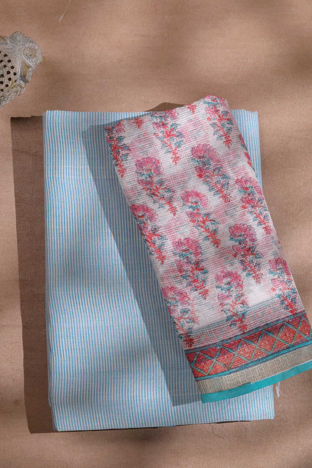 Top and Dupatta - Matkatus 