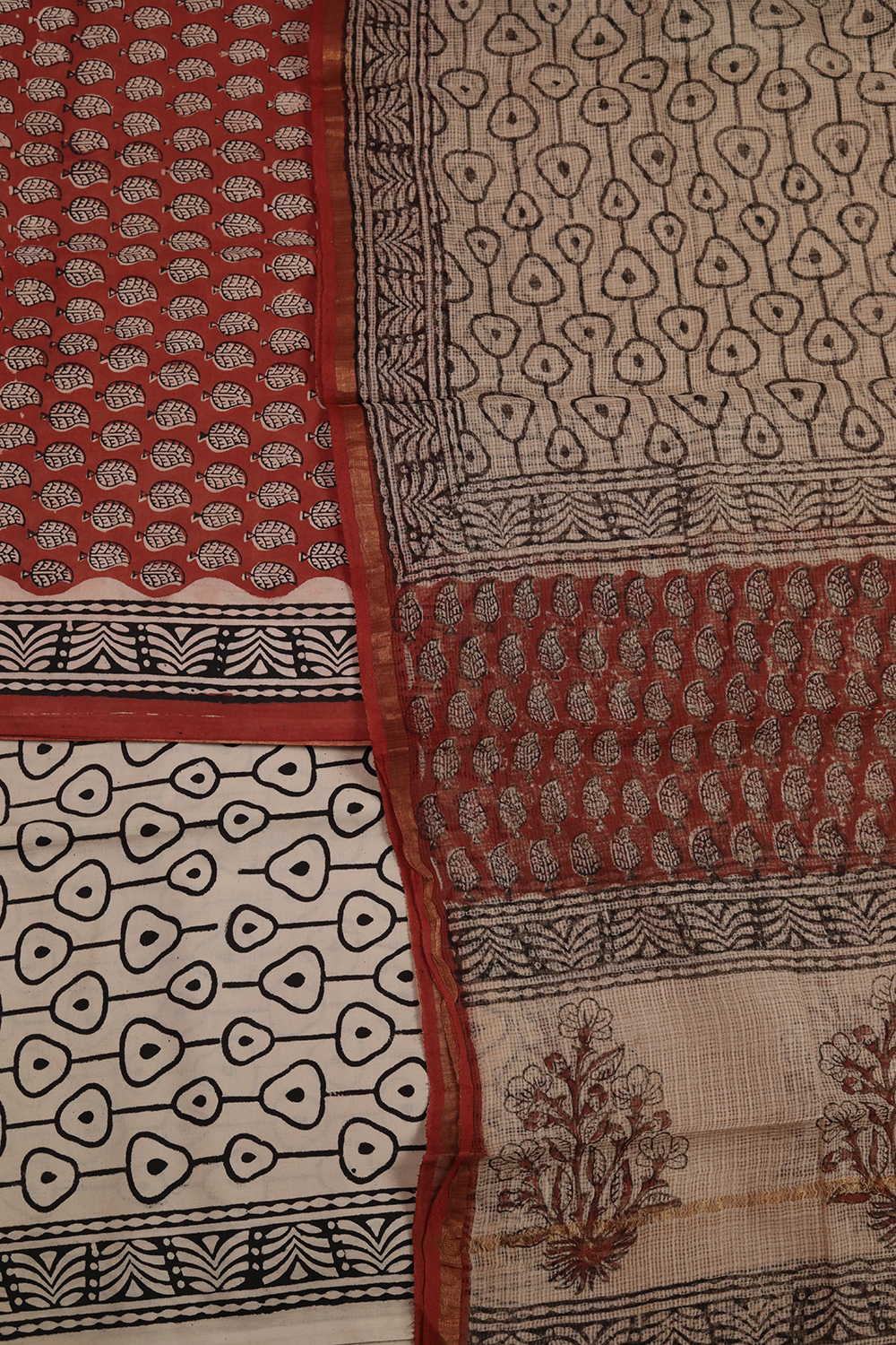Unstitched Suits - Matkatus