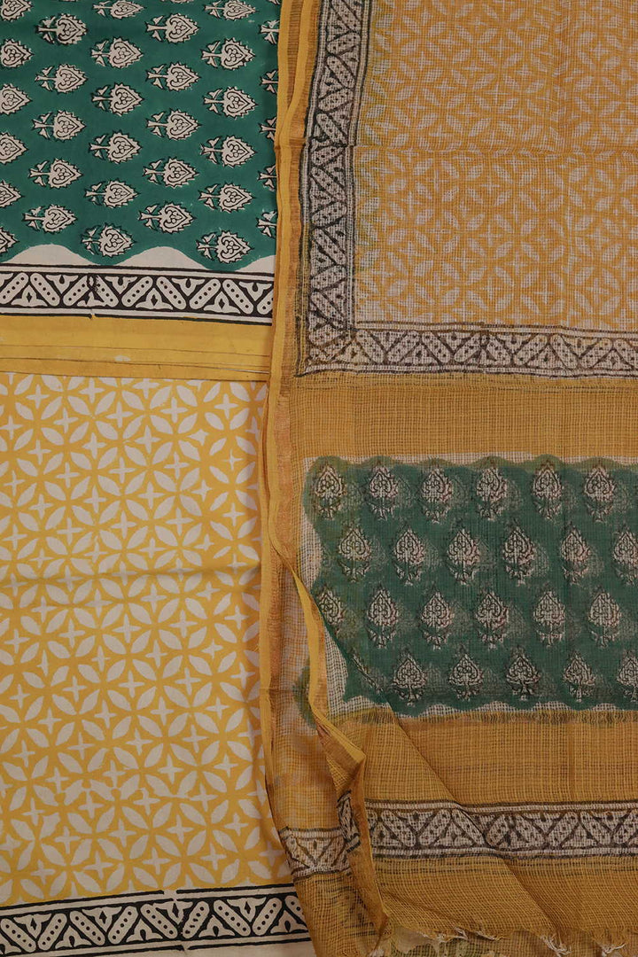 Unstitched Suits - Matkatus