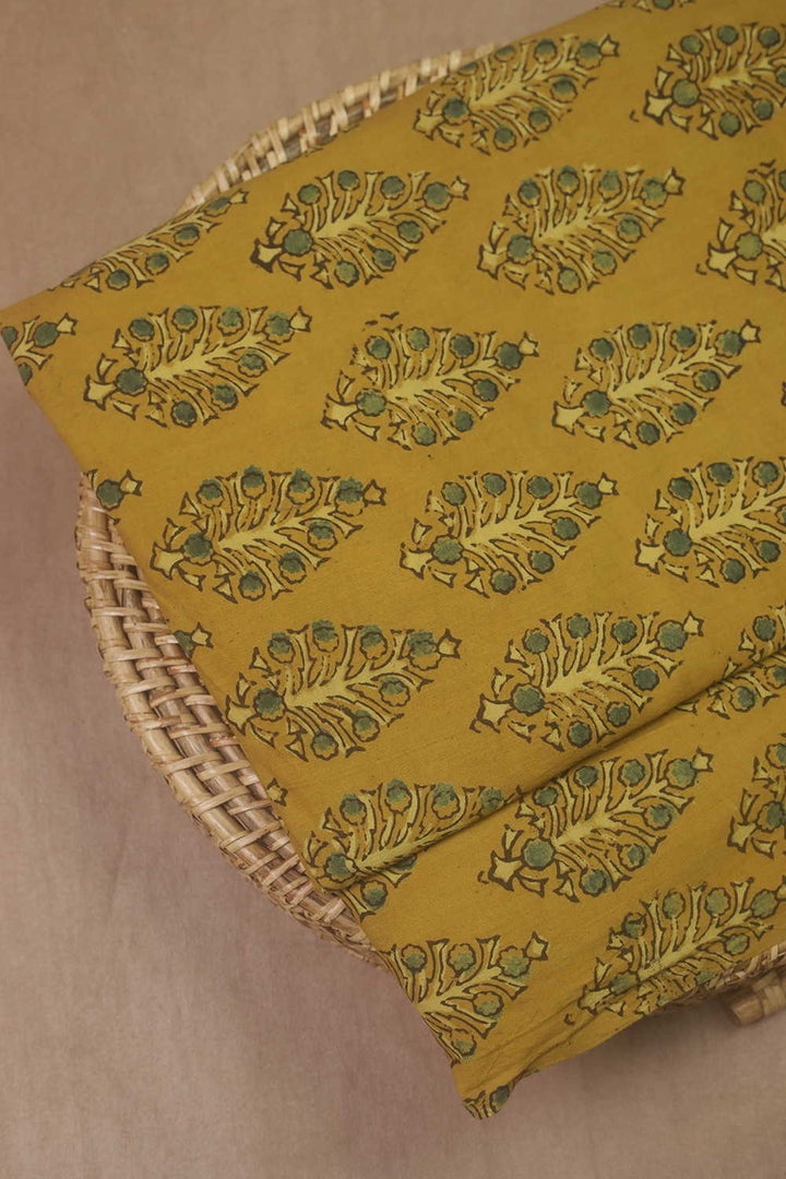 Ajrak Fabrics - Matkatus 