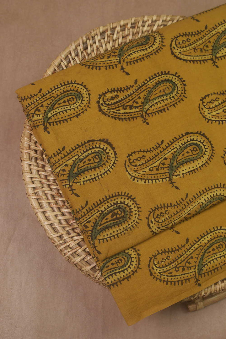 Ajrak Fabrics - Matkatus 