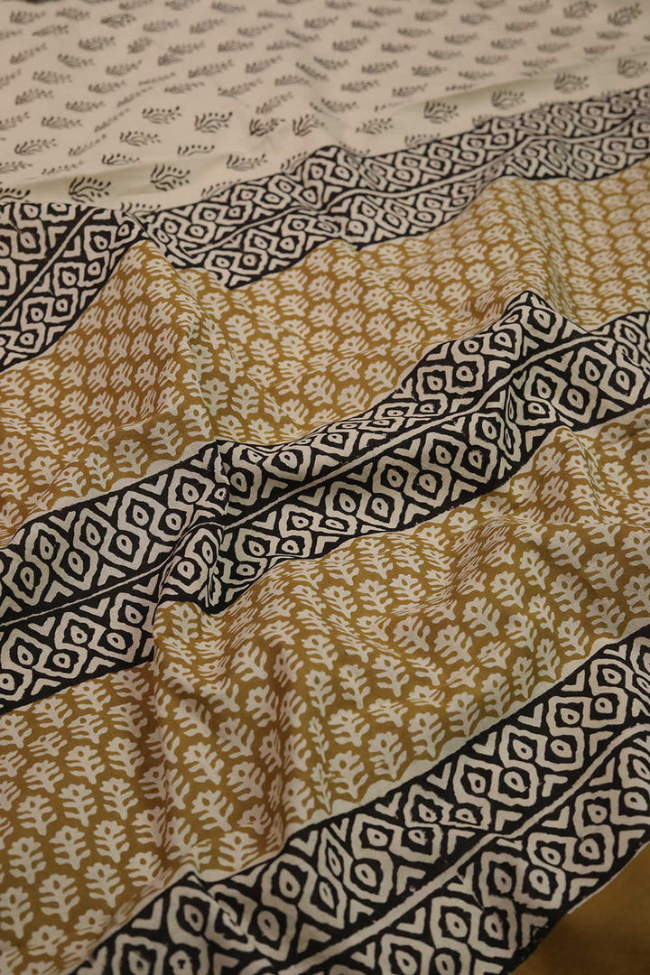 Black Buttas - Cream Bagru Mul Cotton saree