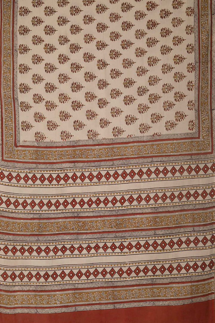 Motifs on Cream Bagru Mul Cotton saree