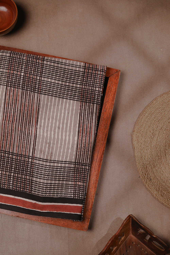 Grid Design Dabu Cotton saree
