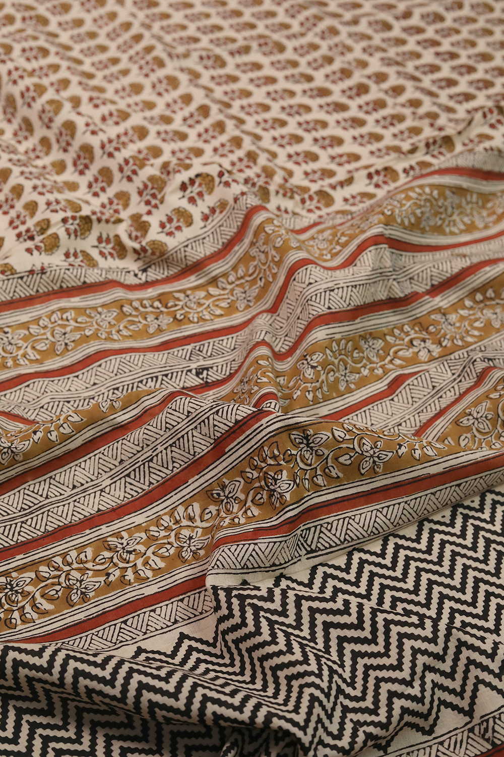 Prettiest Florets Bagru Mul Cotton saree