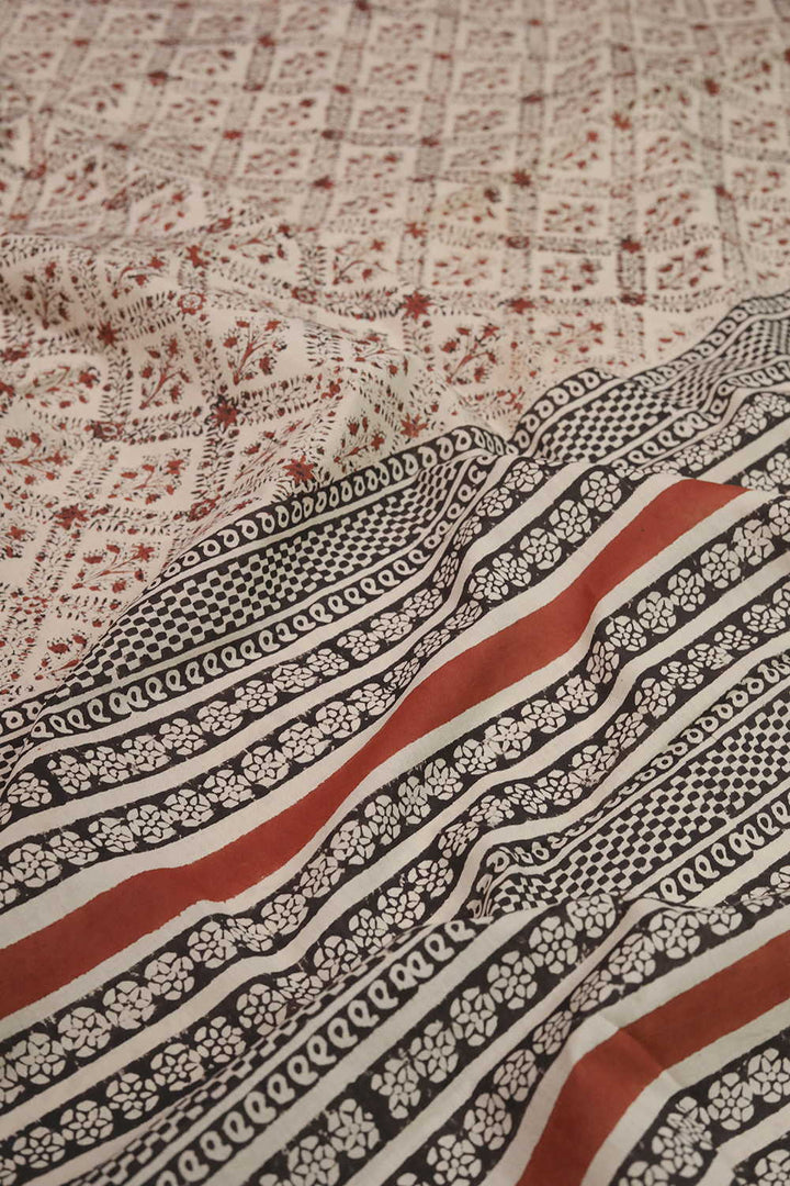 Intricate Pattern Bagru Mul Cotton saree