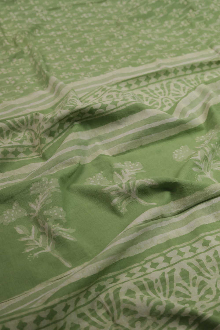 Cream Motifs - Green Dabu Cotton saree