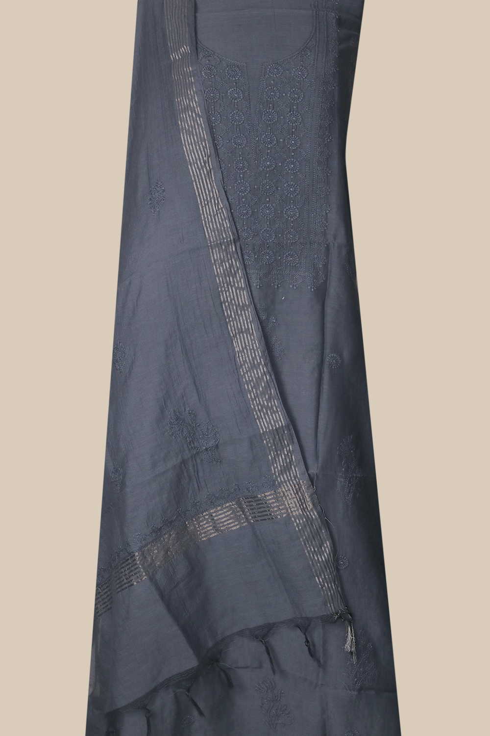 Unstitched Suits - Matkatus 