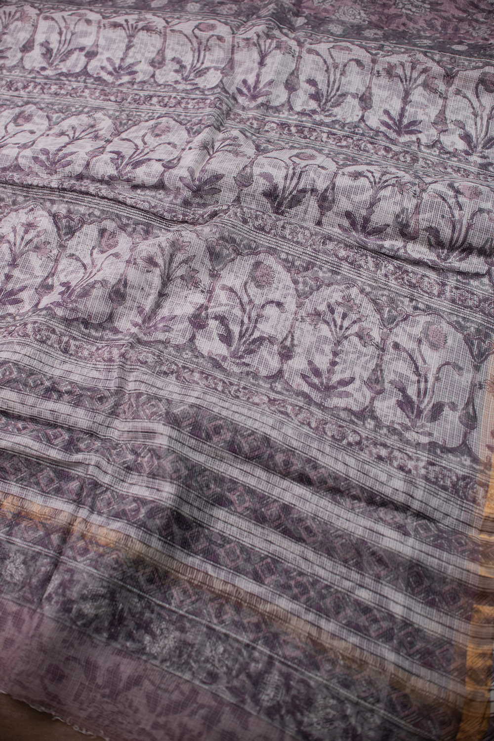 Sarees - Matkatus 