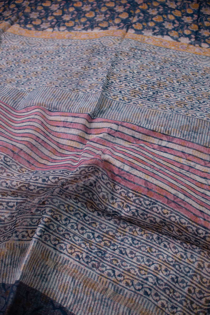 Sarees - Matkatus 