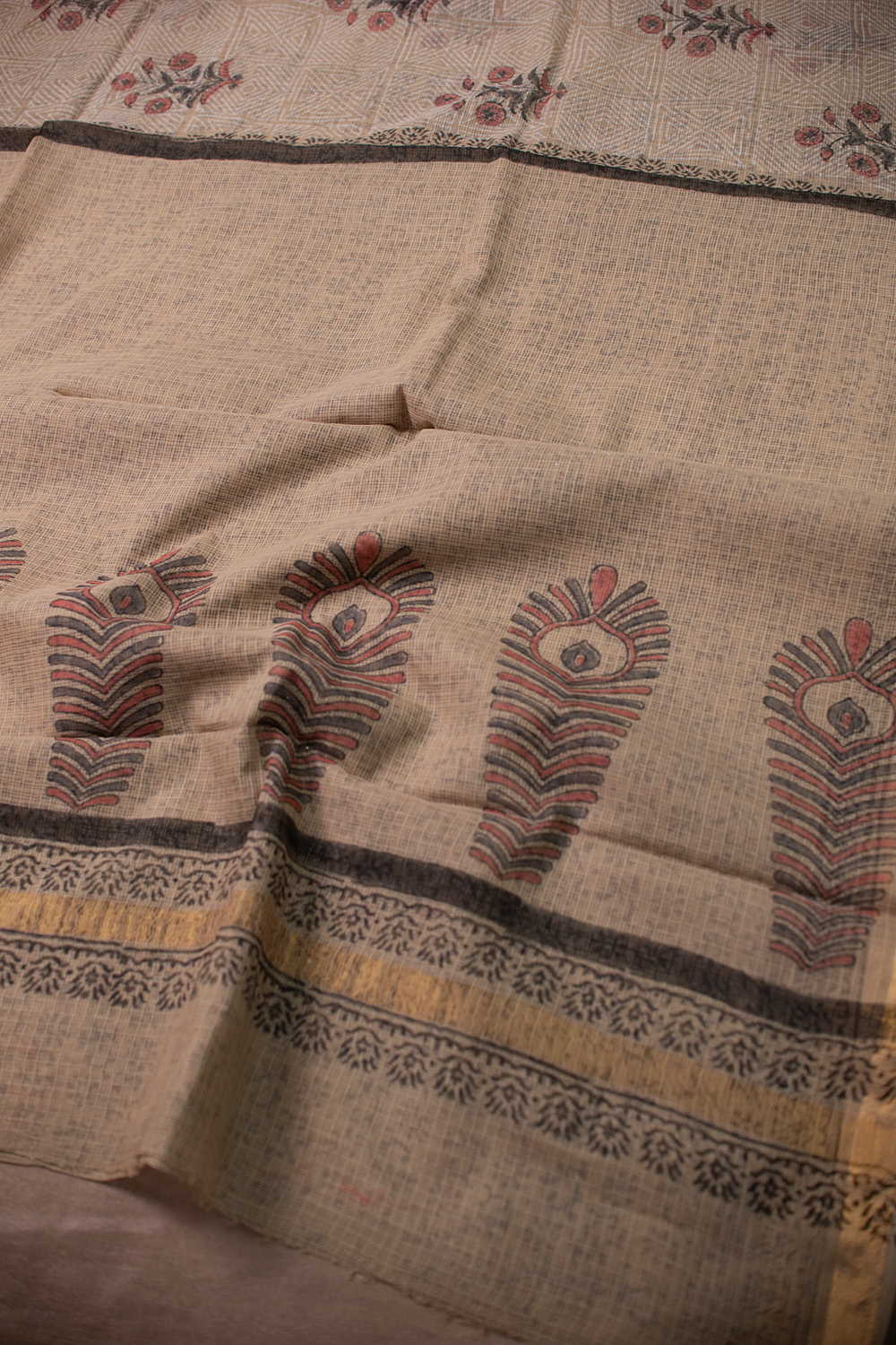 Sarees - Matkatus 