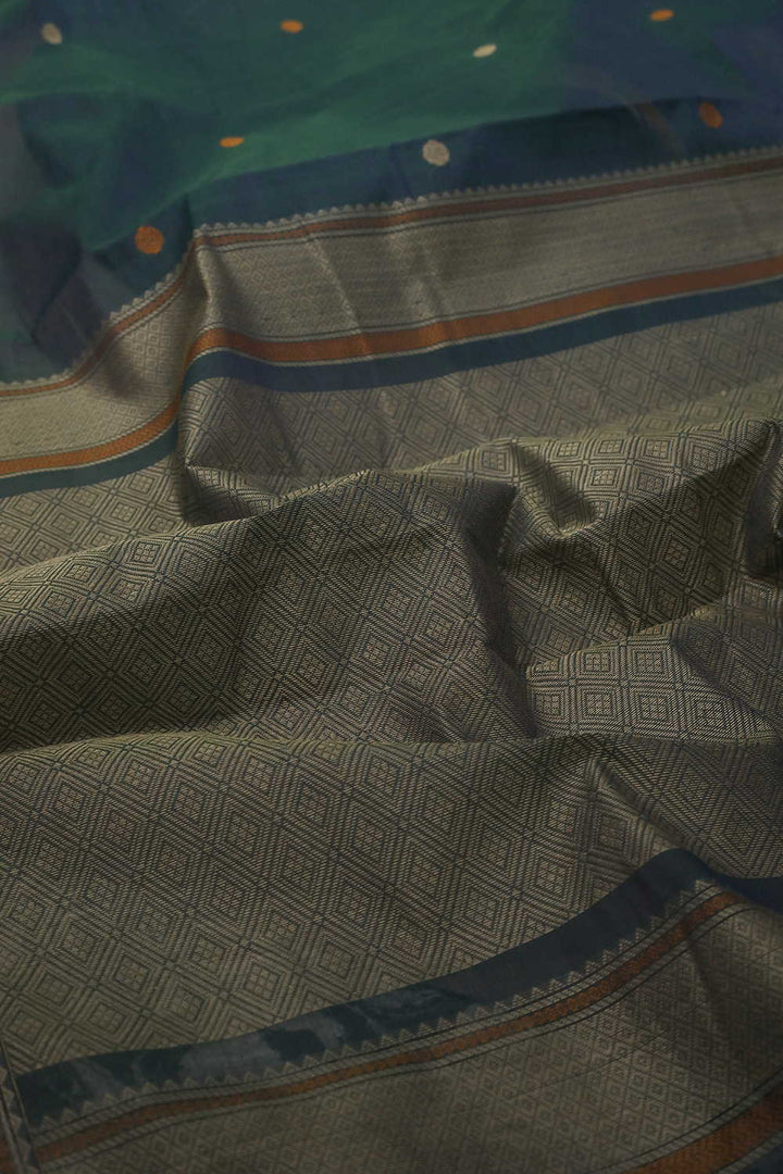 Sarees - Matkatus 