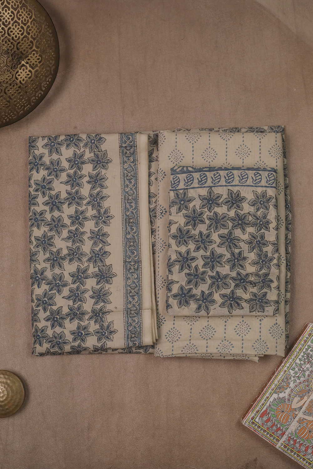 Unstitched Suits - Matkatus 