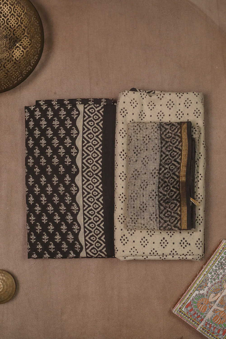 Mul Mul Cotton Suits - Matkatus