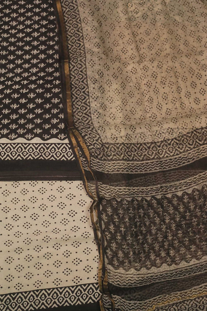 Unstitched Suits - Matkatus 