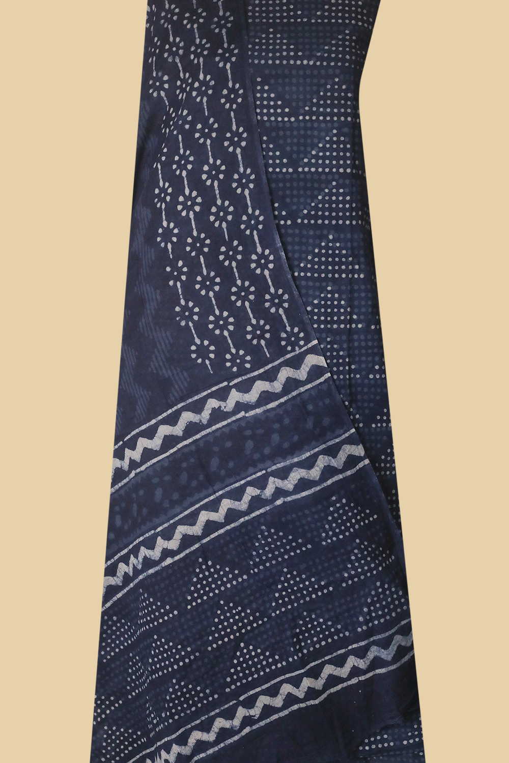 Unstitched Suits - Matkatus 