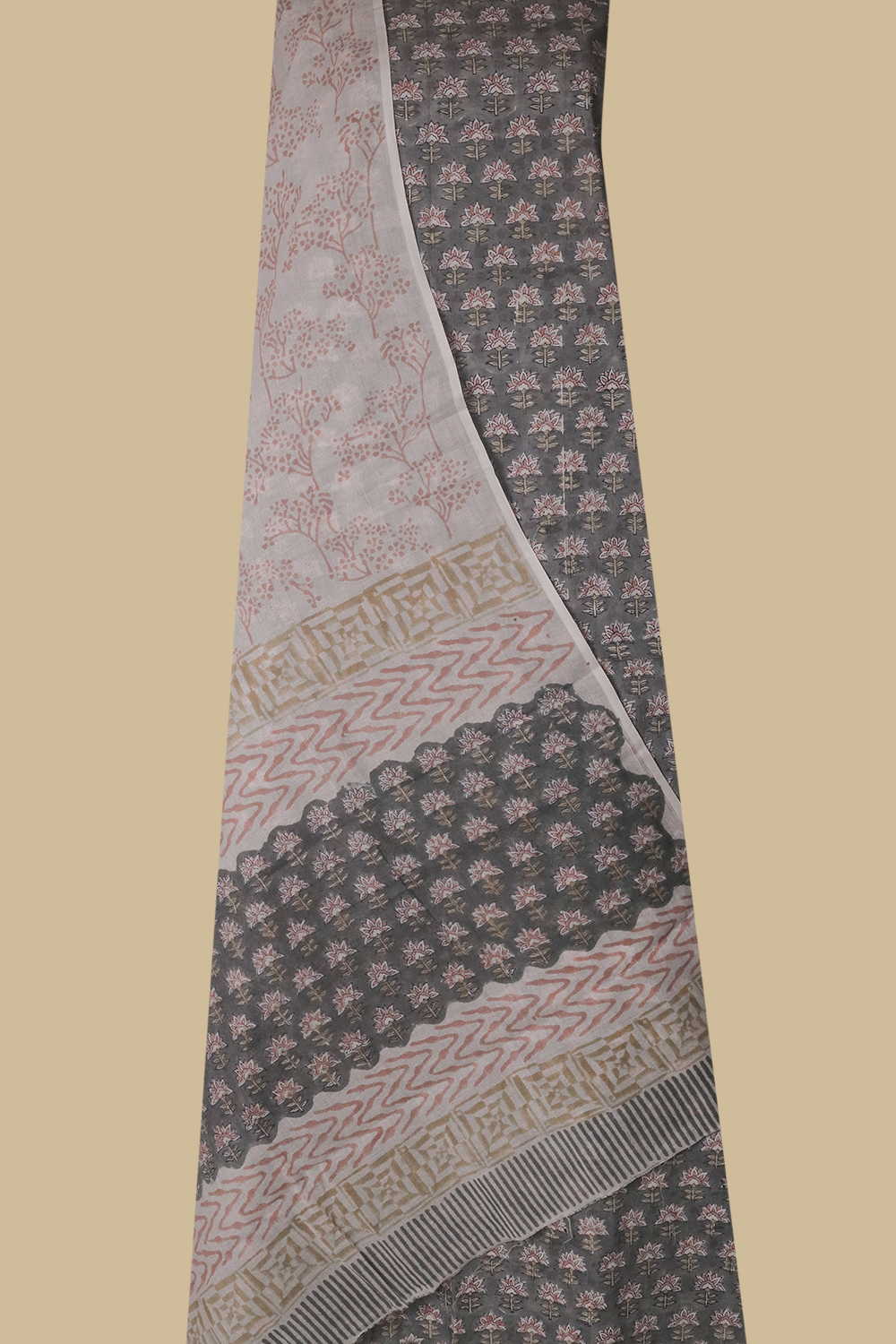 Unstitched Suits - Matkatus 