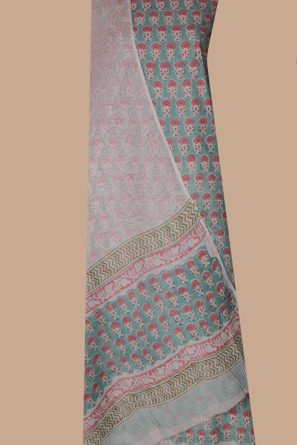 Unstitched Suits - Matkatus 