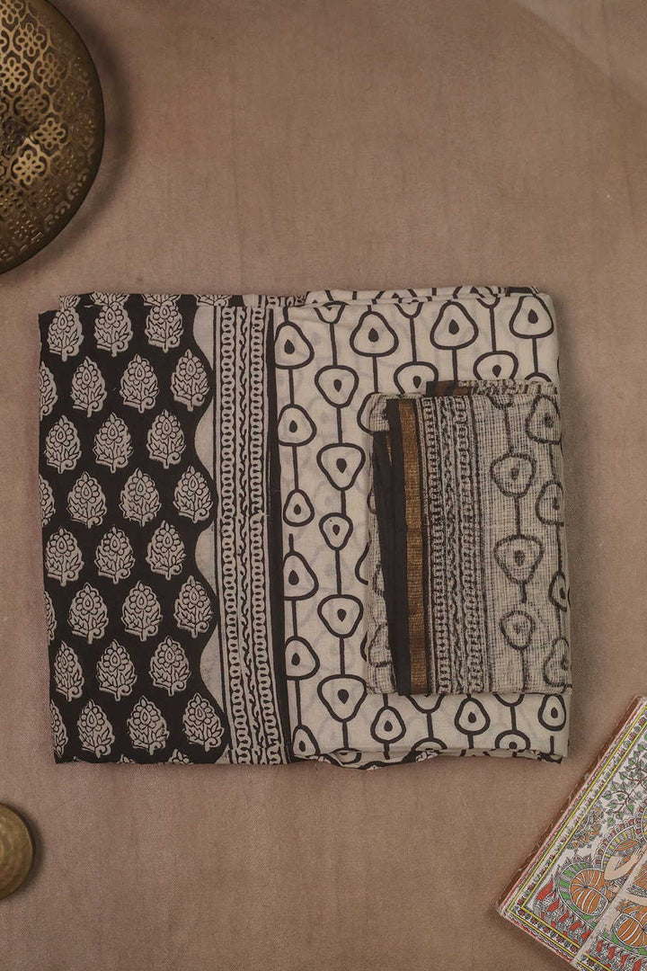 Unstitched Suits - Matkatus 