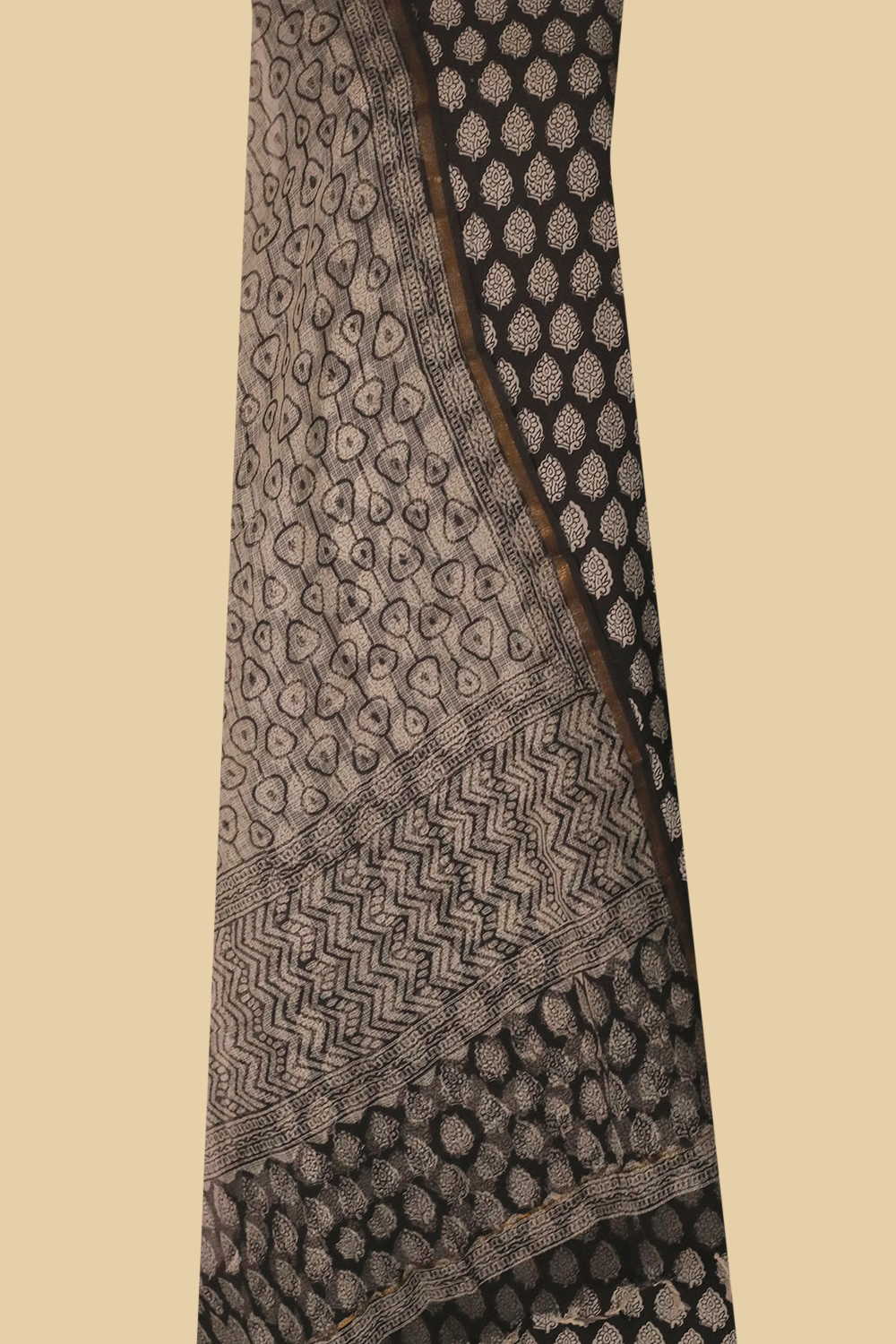 Mul Mul Cotton Suits - Matkatus