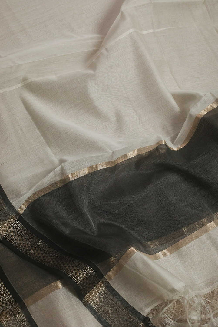 Maheshwari Dupattas-Matkatus 