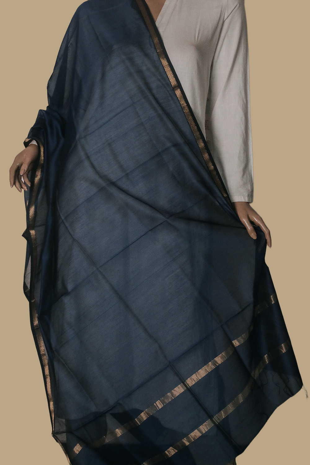 Maheshwari Dupattas-Matkatus 