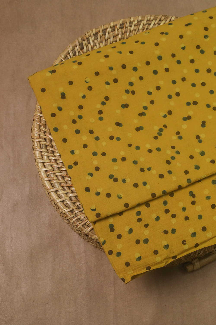 Ajrak Print Fabric - Matkatus 