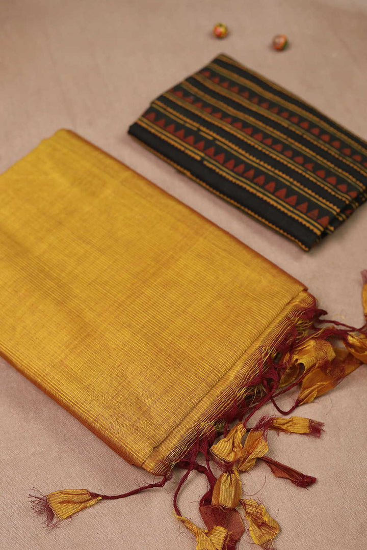Perfectly Paired Sarees - Matkatus 