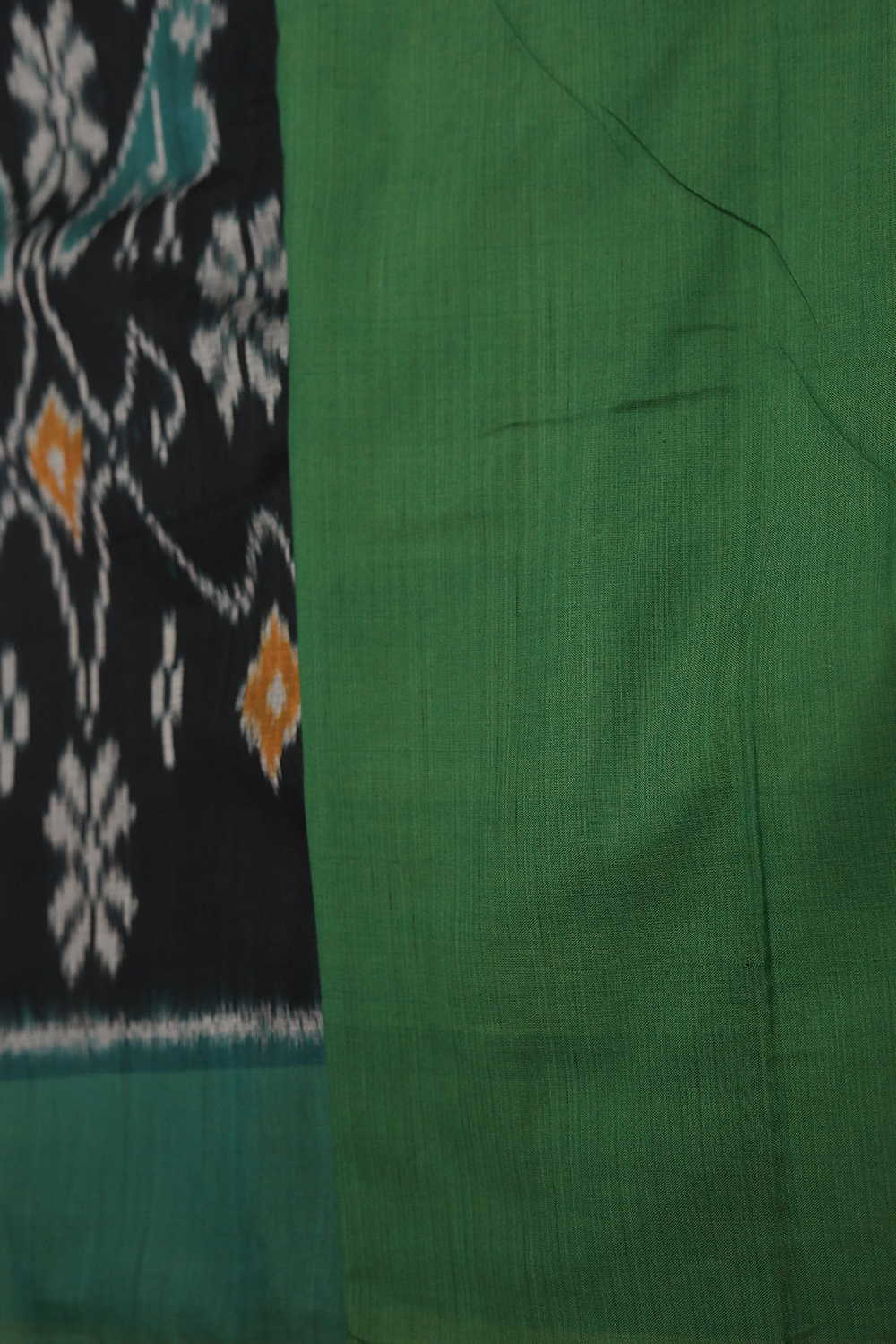 Ikat Sarees-Matkatus 