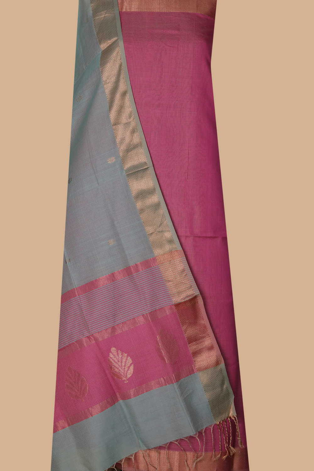 Top & Dupatta - Matkatus 