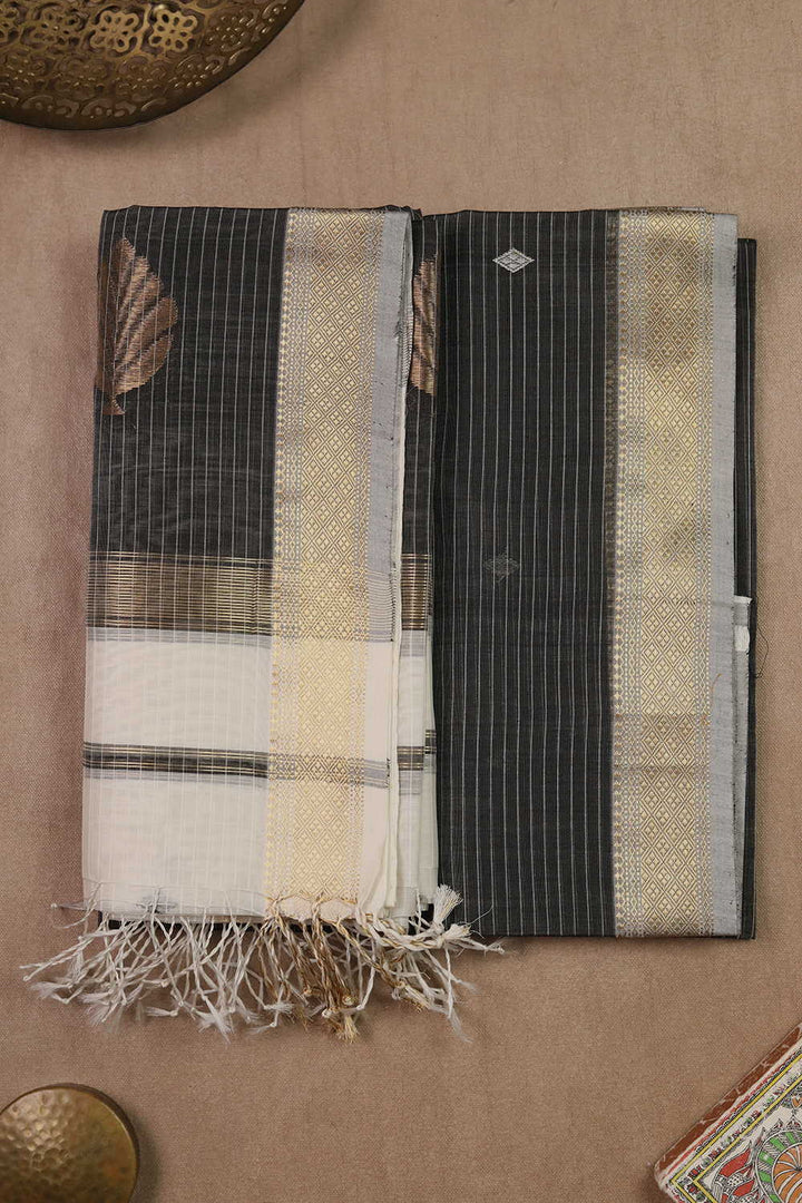 Top & Dupatta - Matkatus 