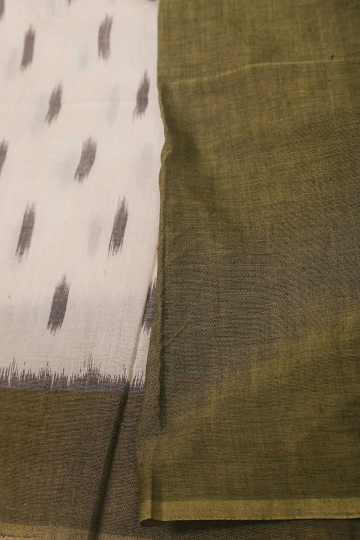 Ikat Sarees-Matkatus 